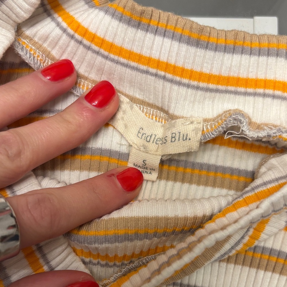 Striped Cold Shoulder Top - Picture 2 of 2